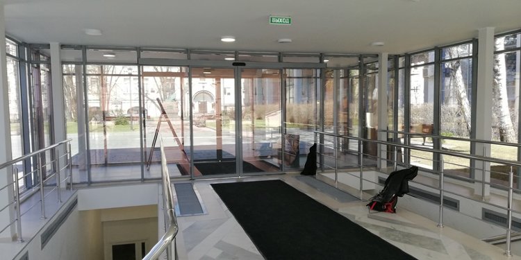 Автоматические противопожарные двери Geze